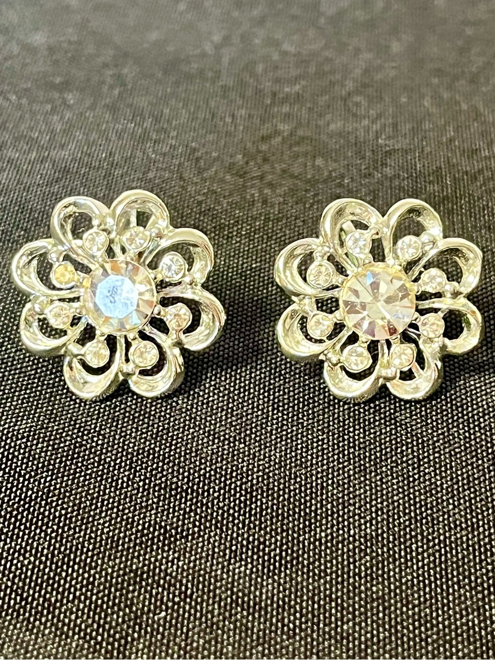 Silver Tone Rhinestone Floral Screwback Earrings Openwork Flower Cluster Bridal
